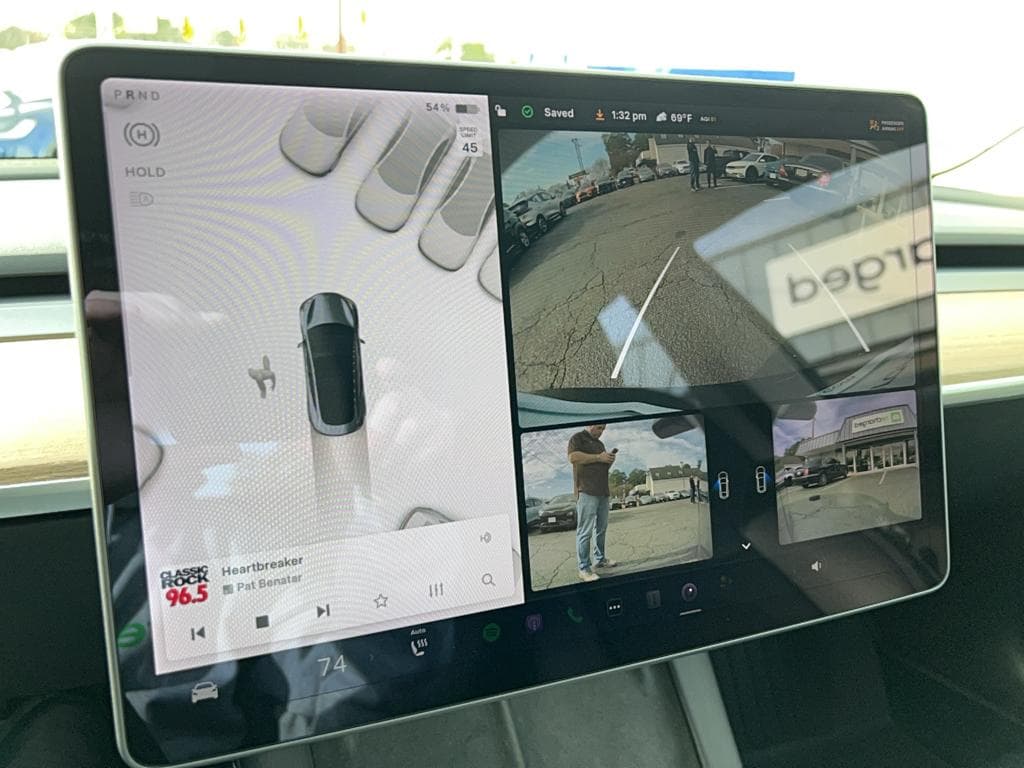 2021 Tesla Model 3 view 11