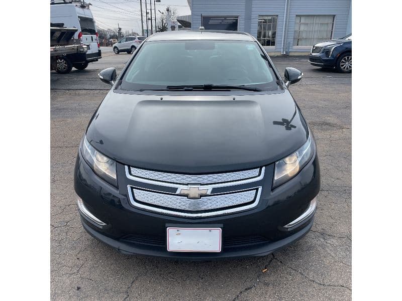 2015 Chevrolet Volt view 8