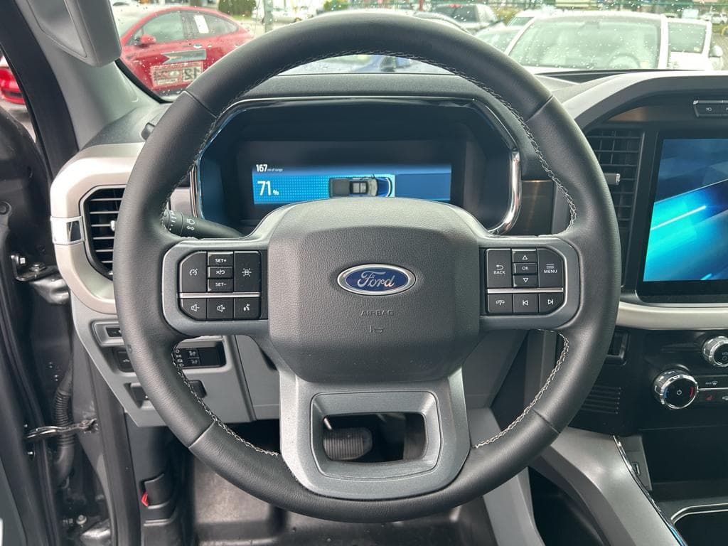 2023 Ford F-150 Lightning view 8