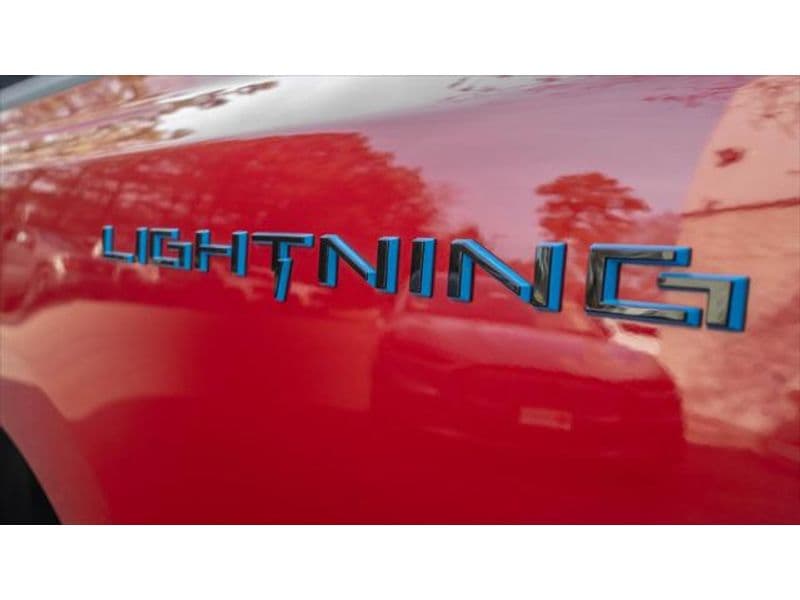 2023 Ford F-150 Lightning view 26