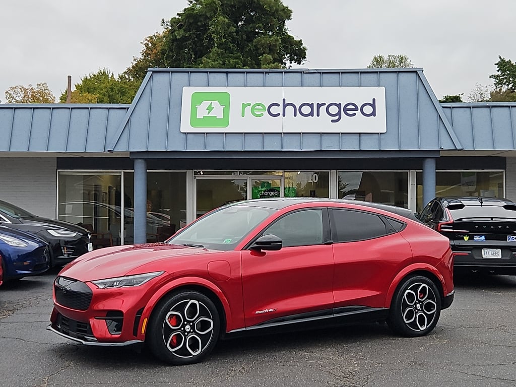 2022 Ford Mustang Mach-E