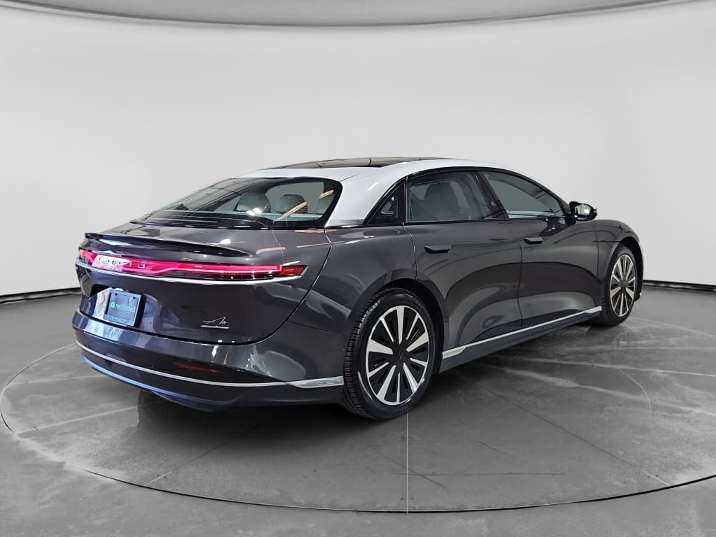 2023 Lucid Air view 3