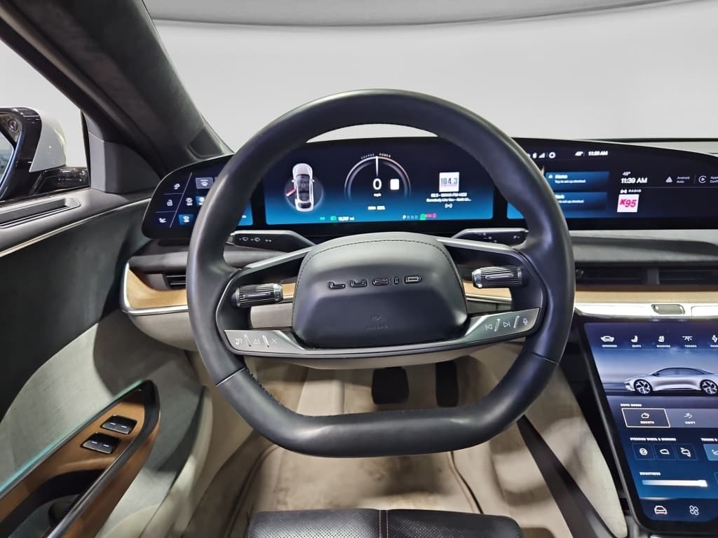 2023 Lucid Air view 7