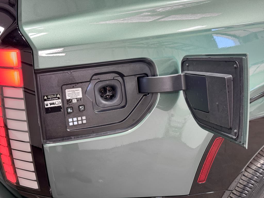 2026 Hyundai IONIQ 9 view 5