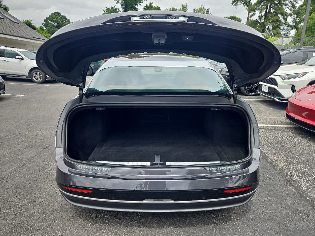 2022 Lucid Air view 23