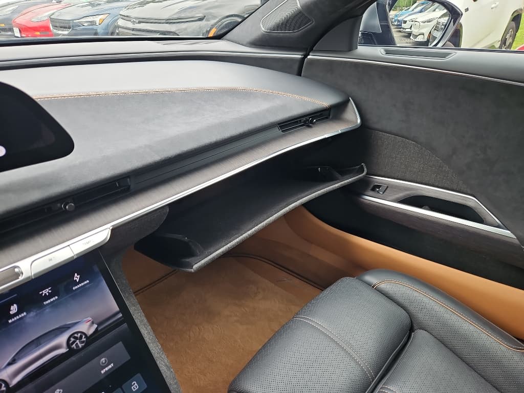 2022 Lucid Air view 22