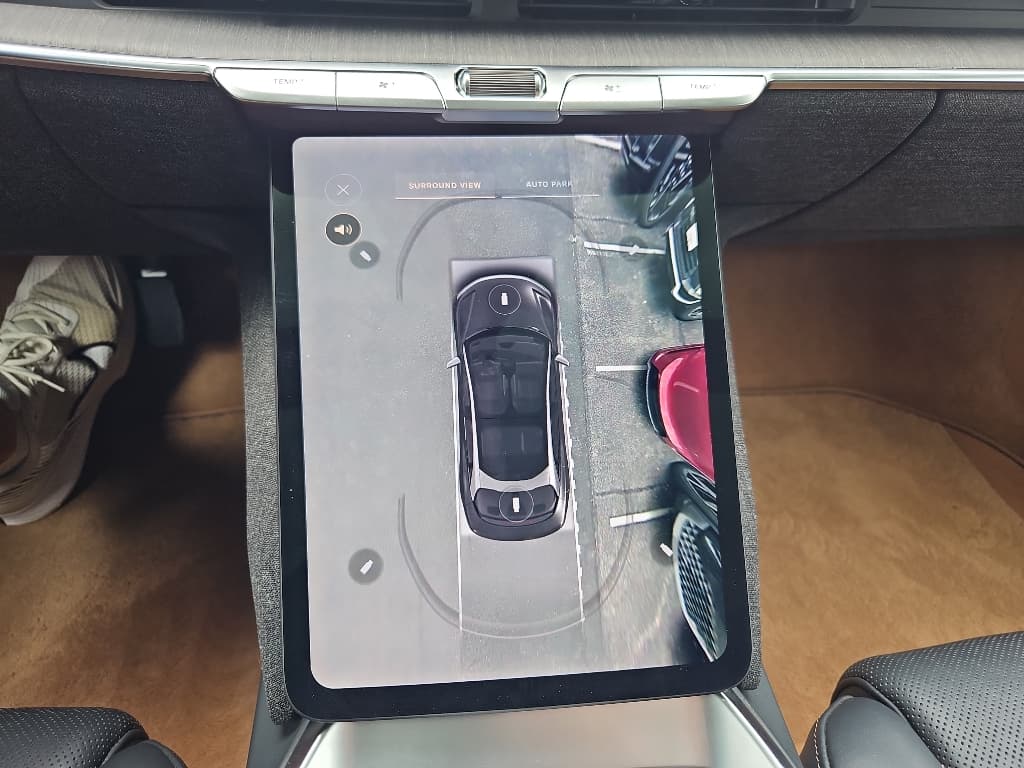 2022 Lucid Air view 17