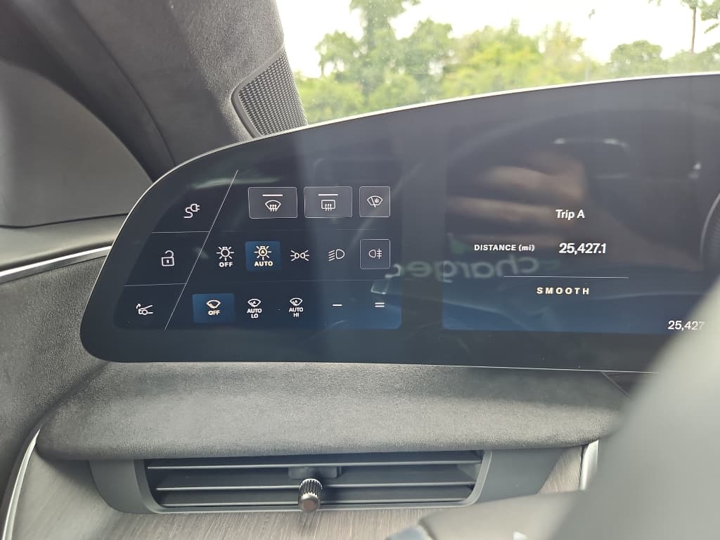 2022 Lucid Air view 9