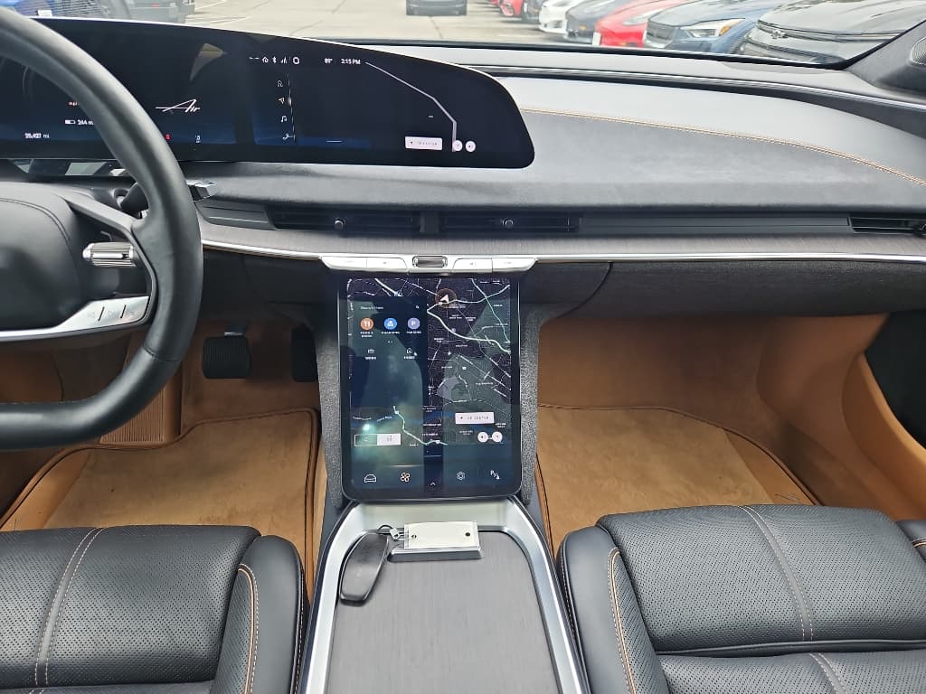 2022 Lucid Air view 15