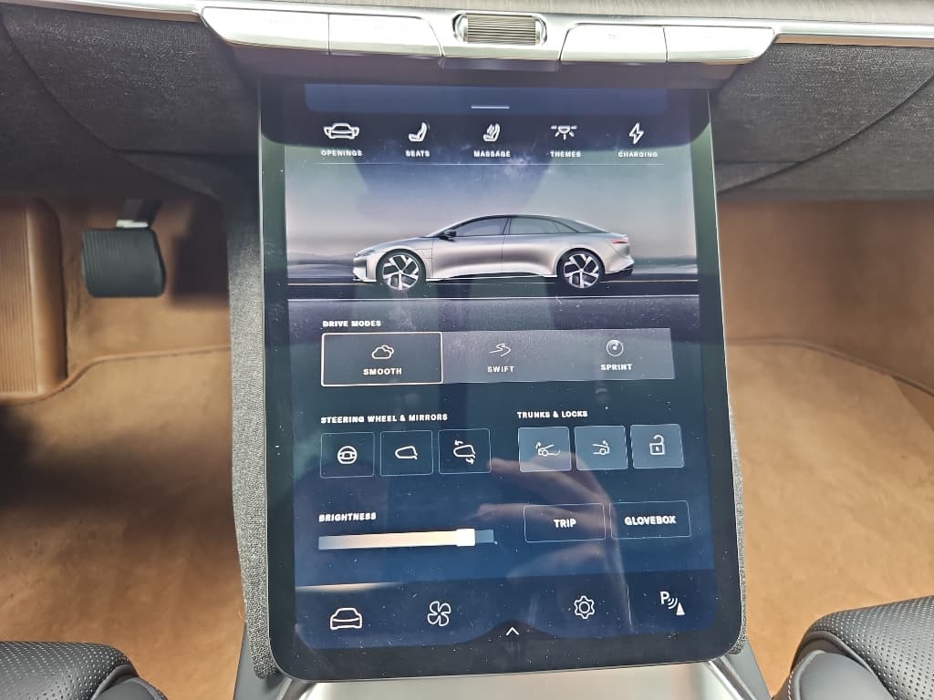 2022 Lucid Air view 13