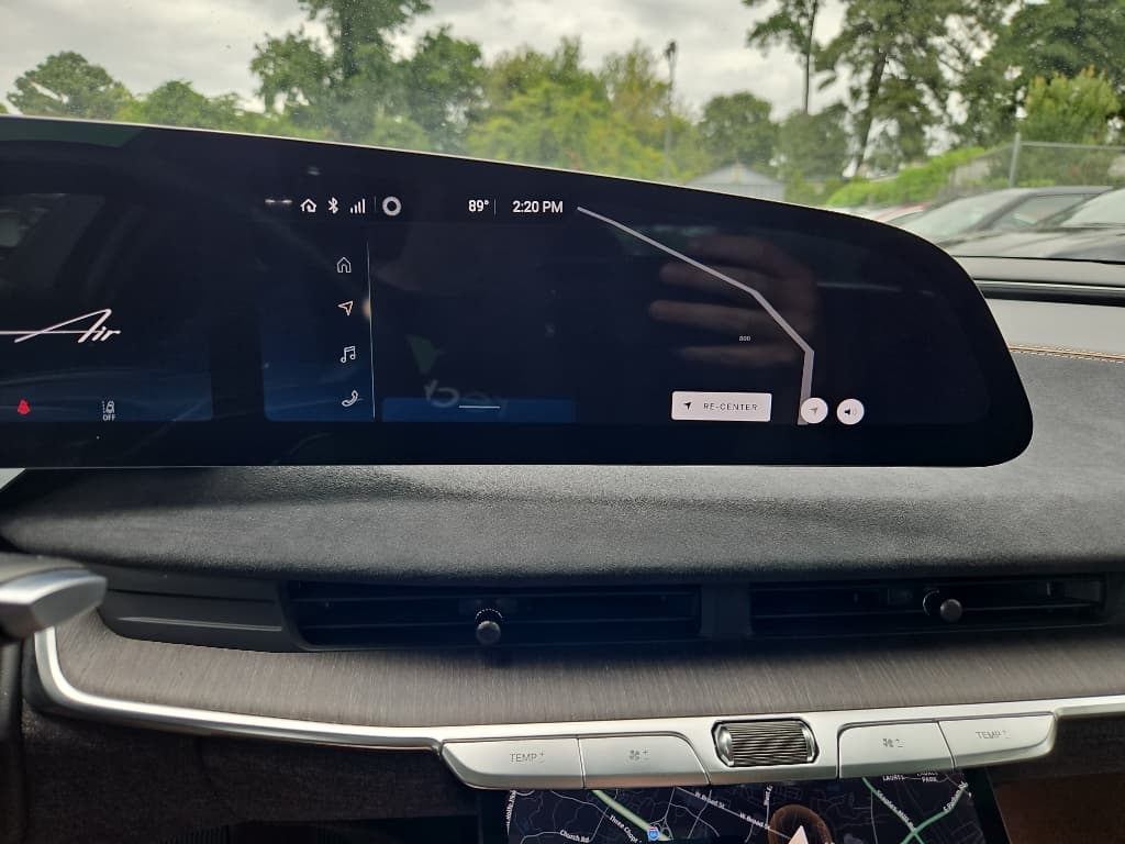 2022 Lucid Air view 11