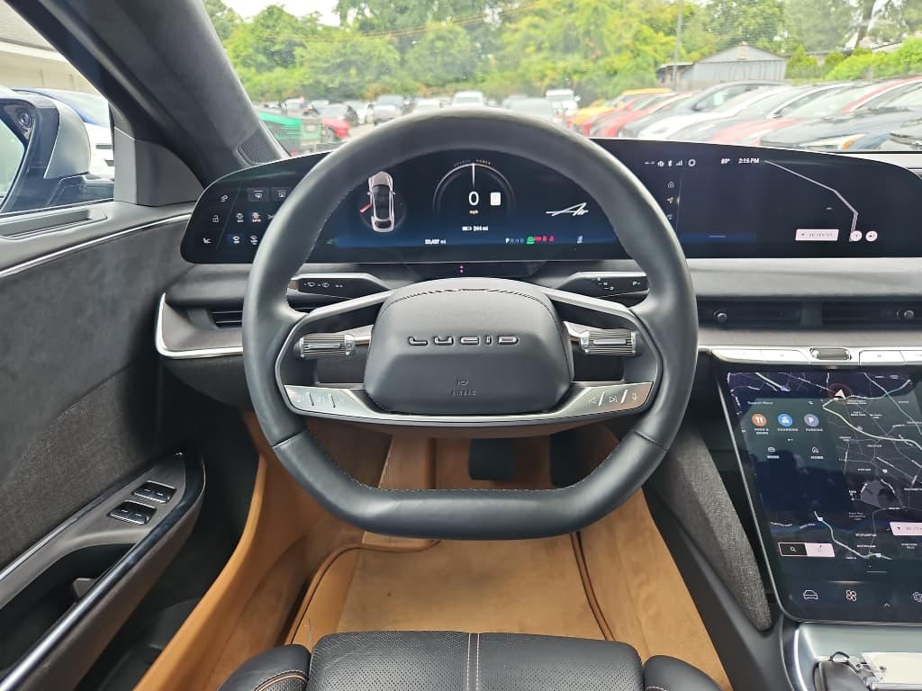 2022 Lucid Air view 8