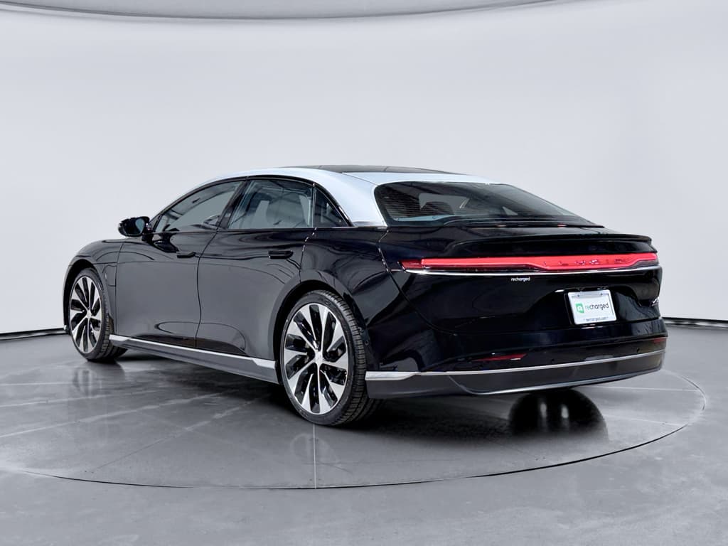 2022 Lucid Air view 2