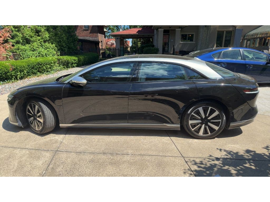2022 Lucid Air view 2