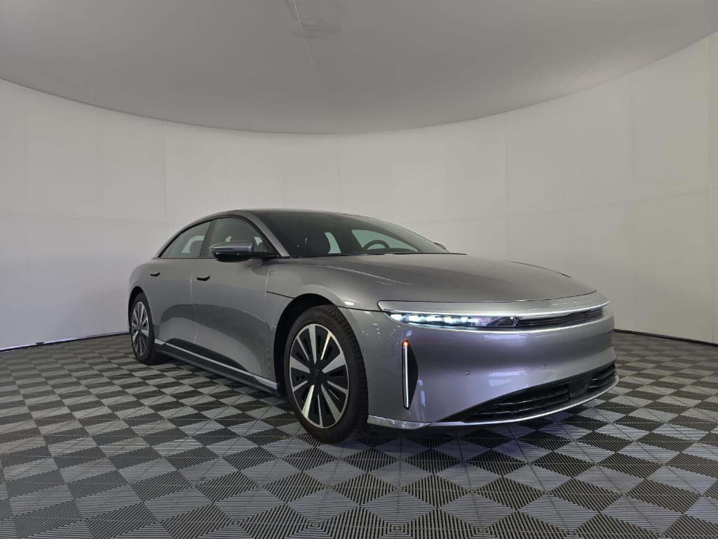 2024 Lucid Air view 2