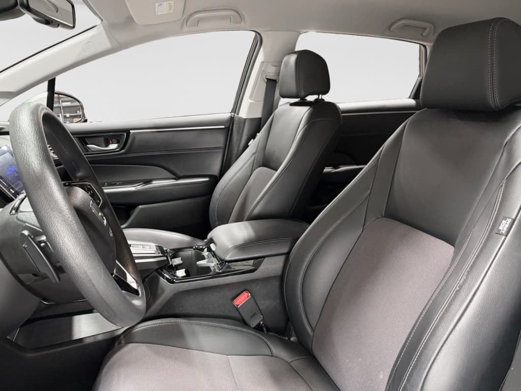 2021 Honda Clarity view 16