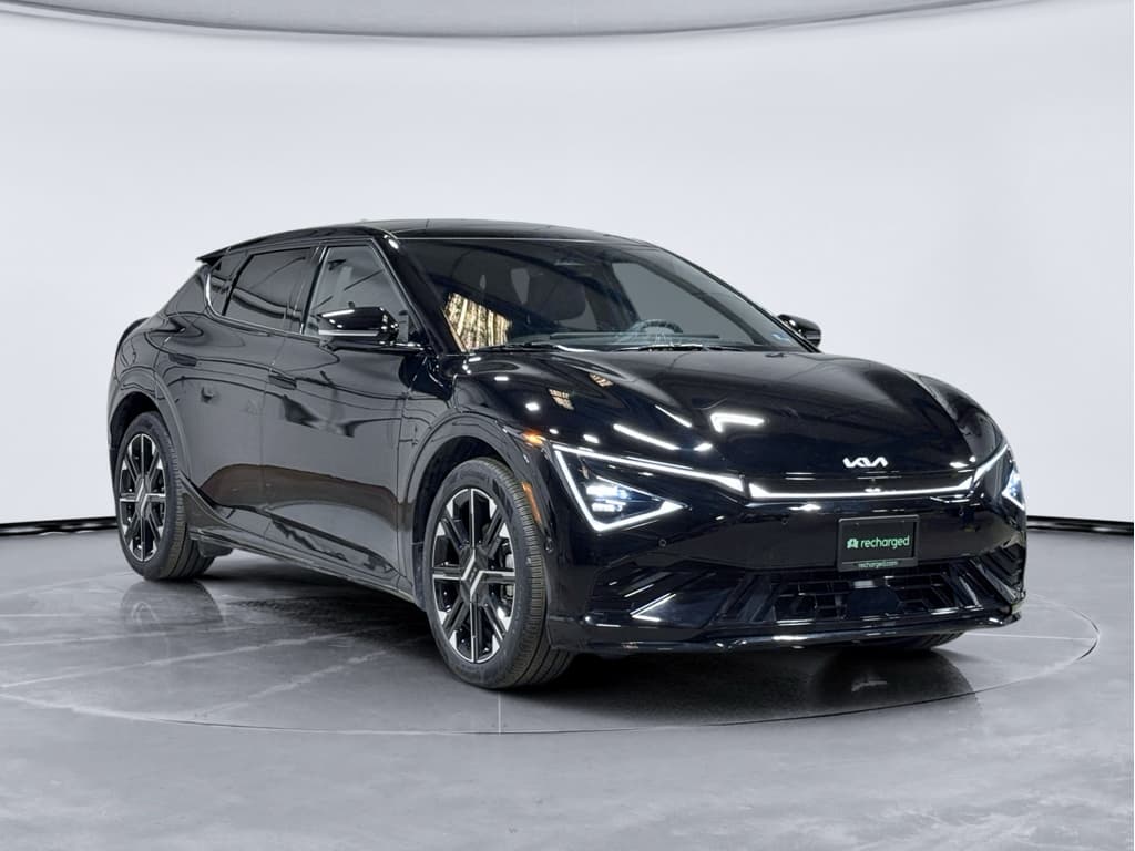 2025 Kia EV6 view 4