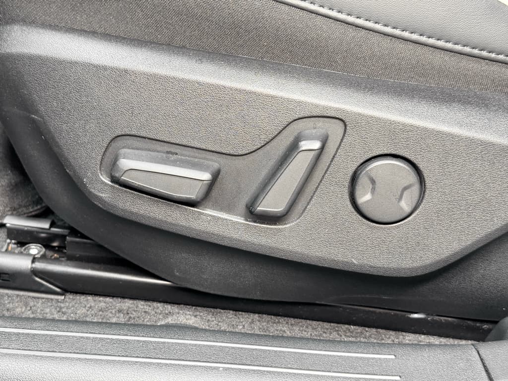 2025 Kia EV6 view 6