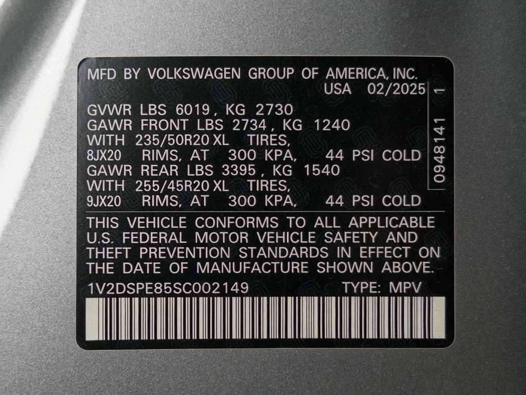 2025 Volkswagen ID.4 view 26