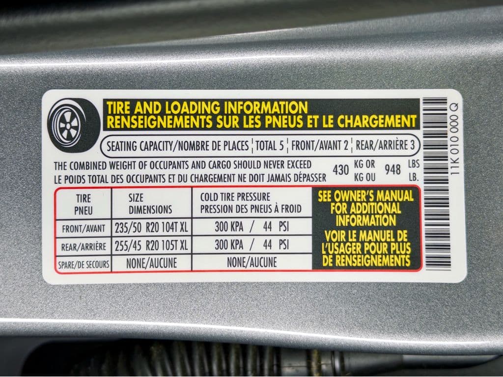 2025 Volkswagen ID.4 view 27