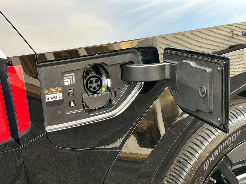 2025 Kia EV9 view 5