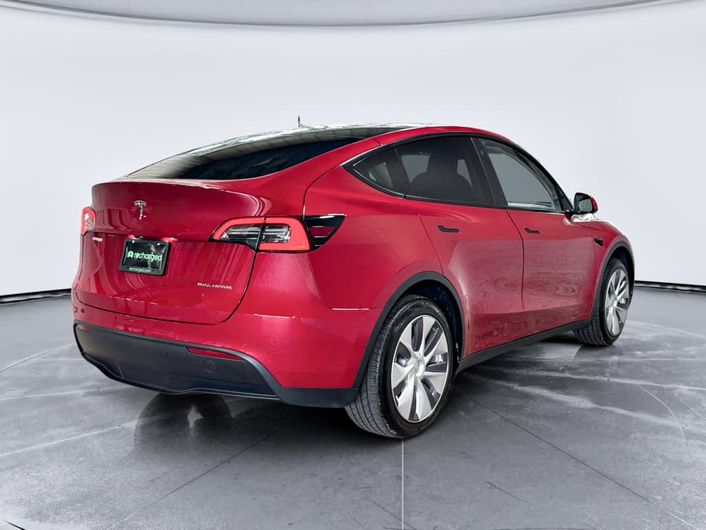 2022 Tesla Model Y view 3