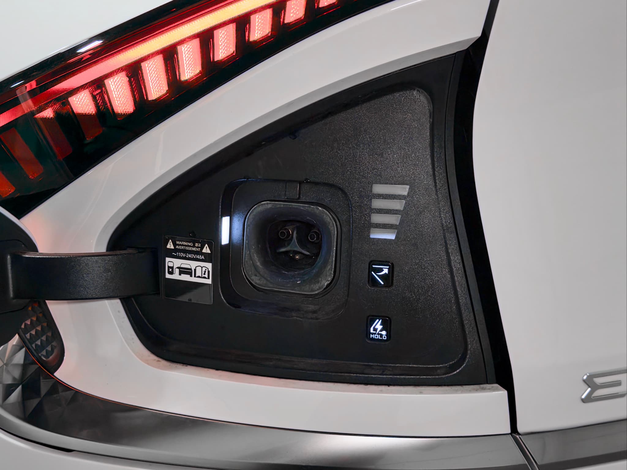 2025 Kia EV6 view 5