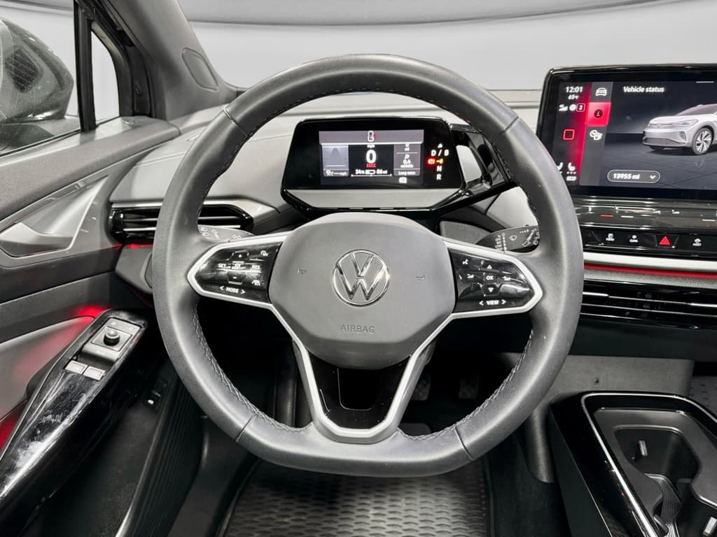 2023 Volkswagen ID.4 view 7