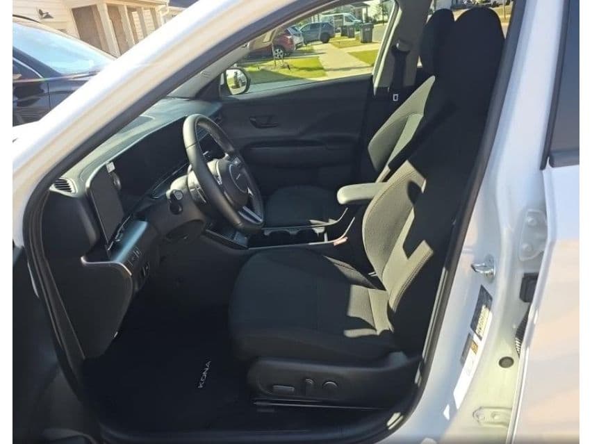 2024 Hyundai Kona view 5