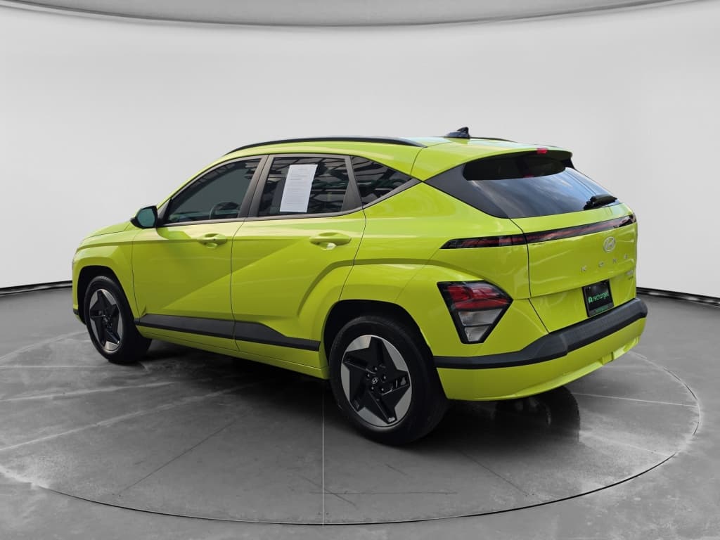 2024 Hyundai Kona view 3