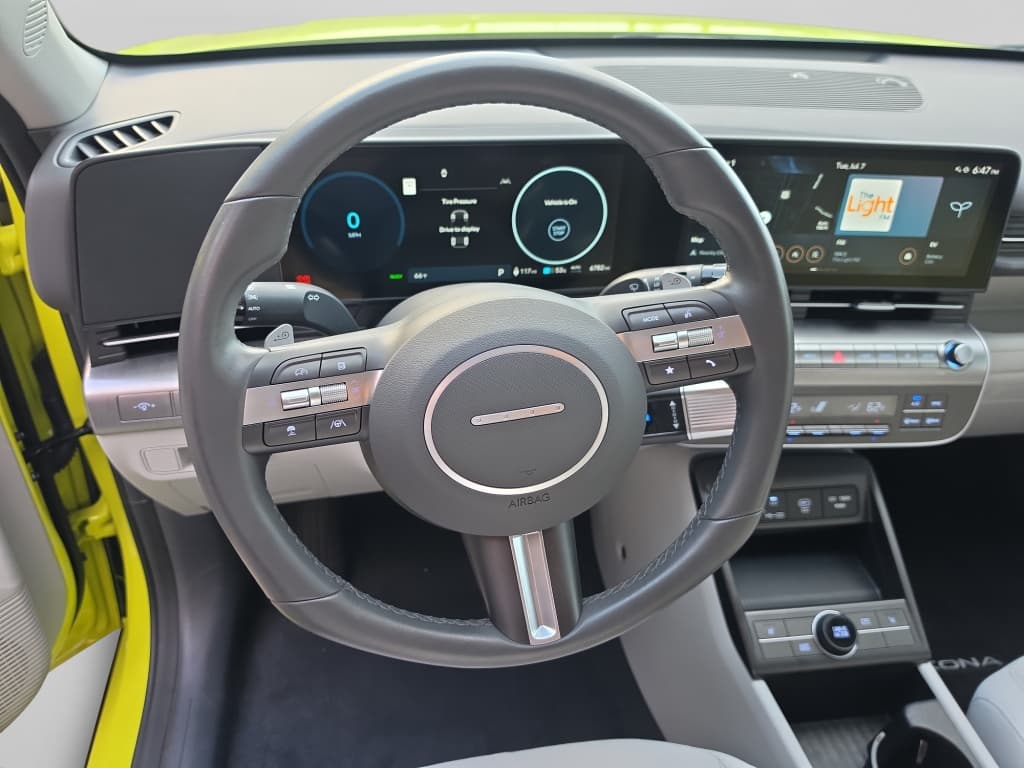 2024 Hyundai Kona view 5