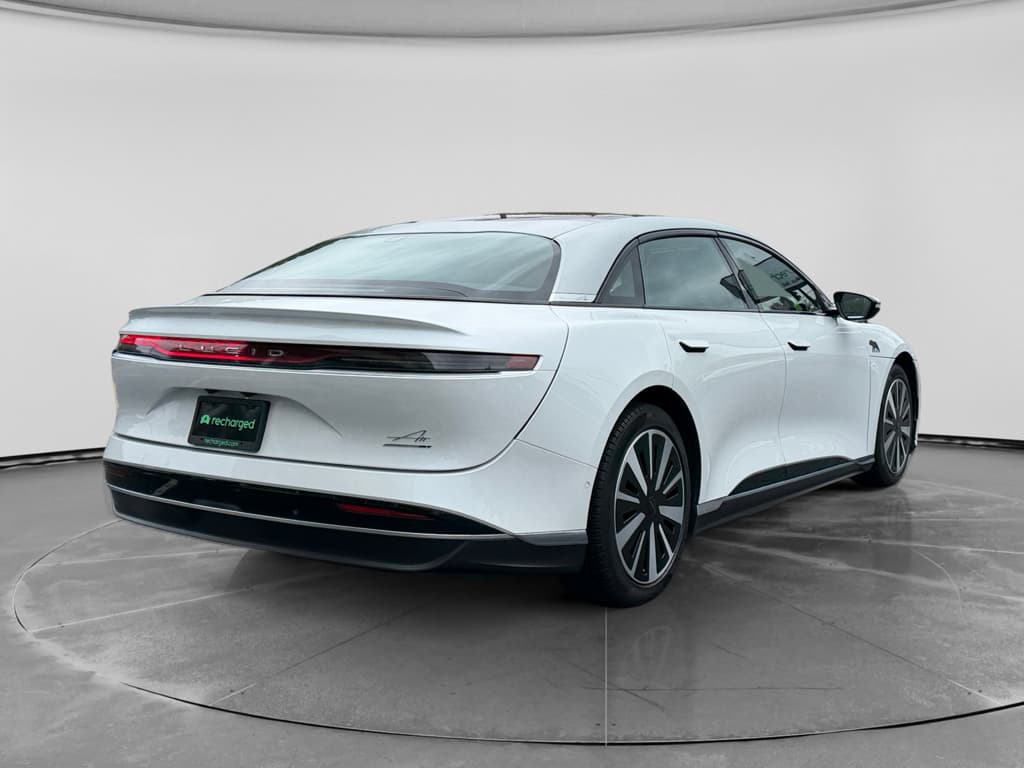 2023 Lucid Air view 3