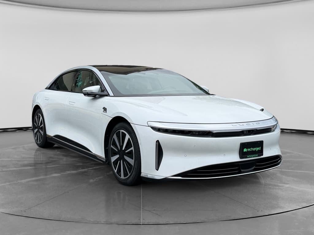 2023 Lucid Air view 4
