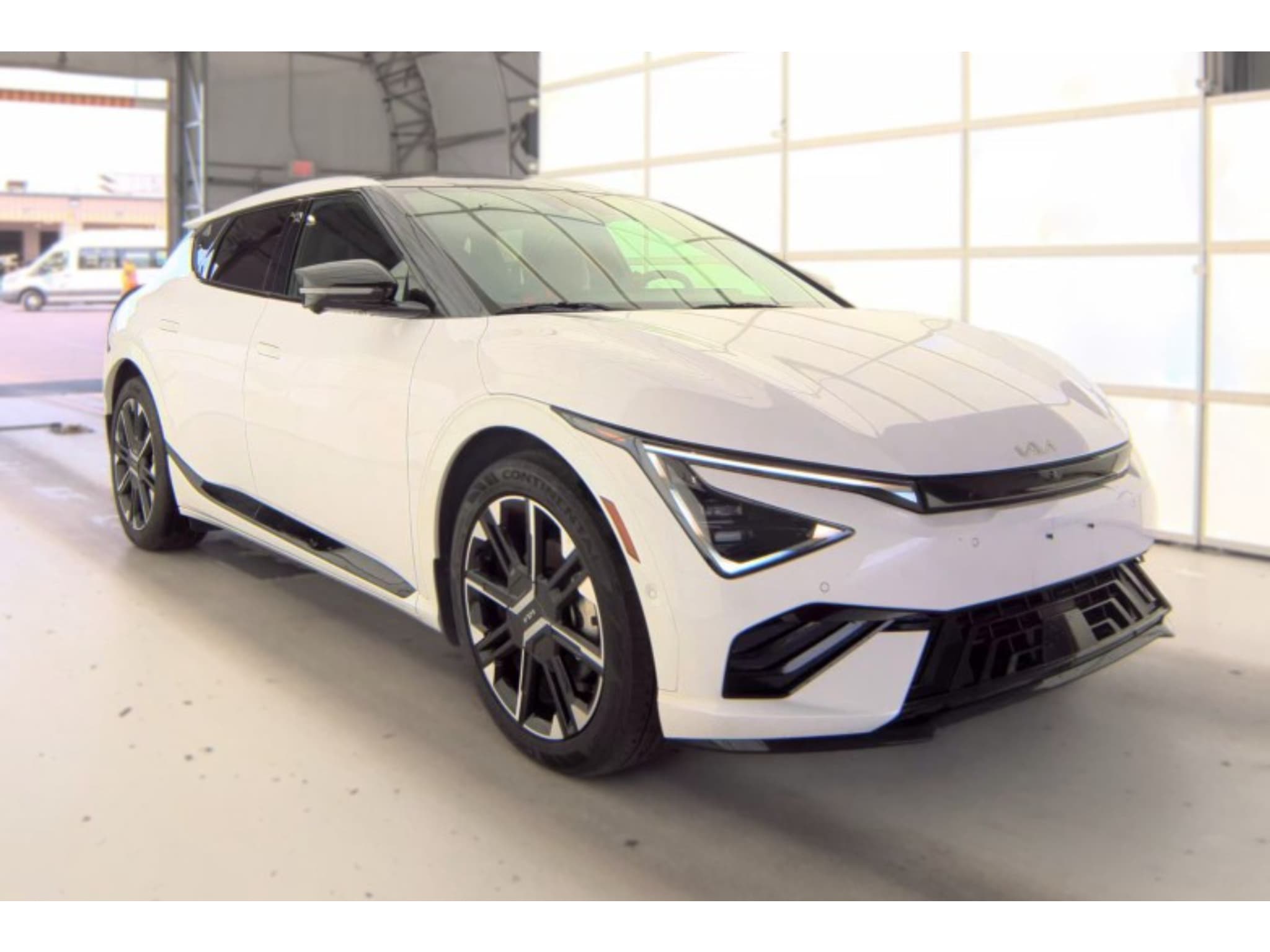 2025 Kia EV6 view 4