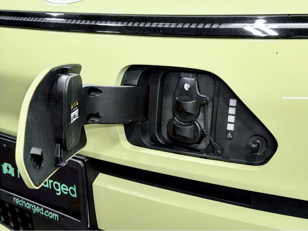 2024 Hyundai Kona Electric view 5