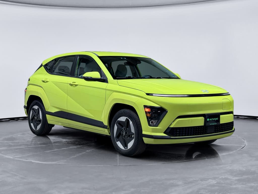 2024 Hyundai Kona Electric view 4