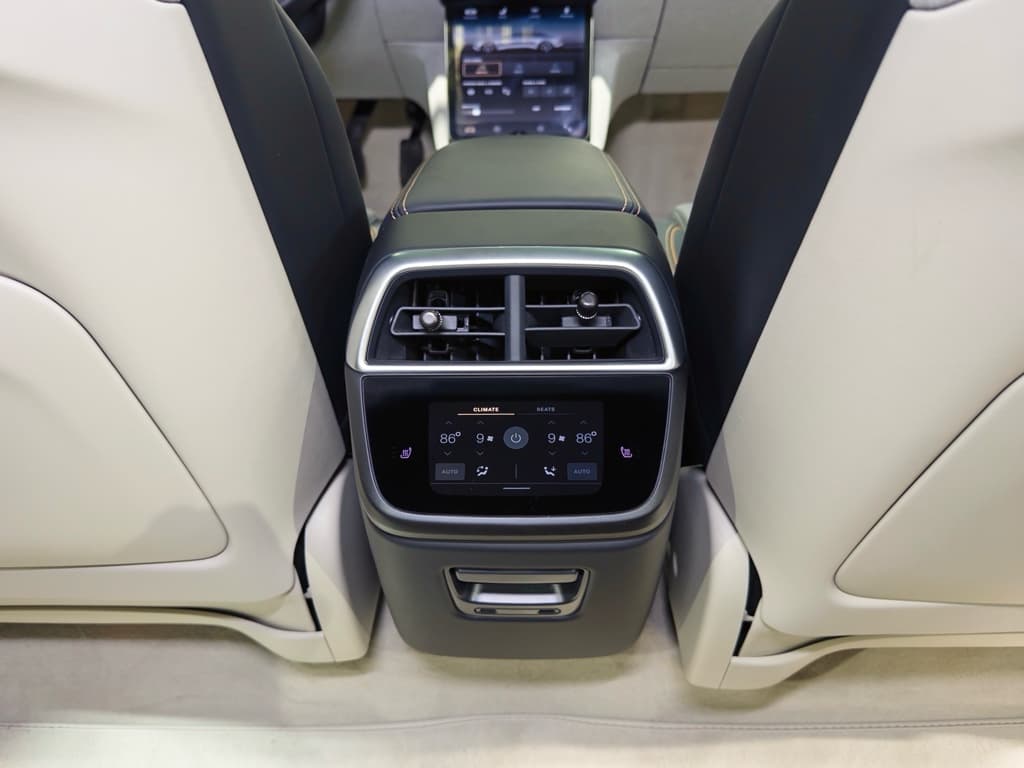 2023 Lucid Air view 24