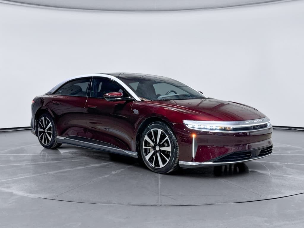 2023 Lucid Air view 4