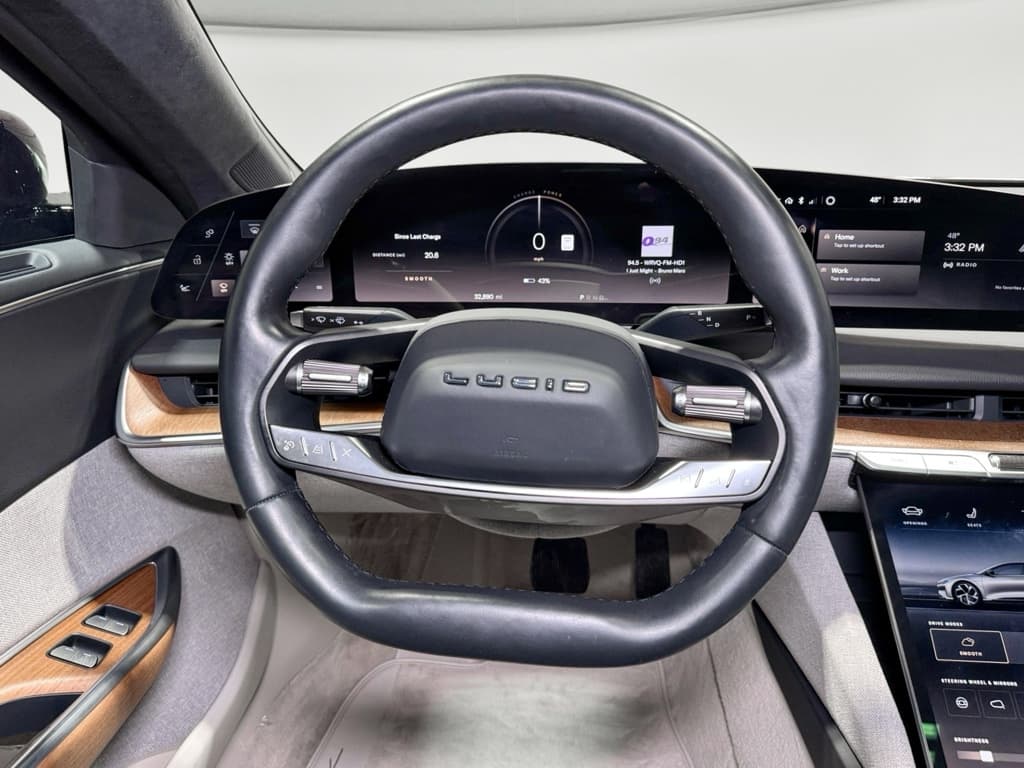 2023 Lucid Air view 8