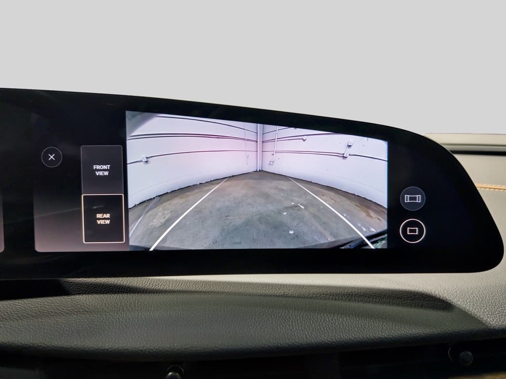 2023 Lucid Air view 13