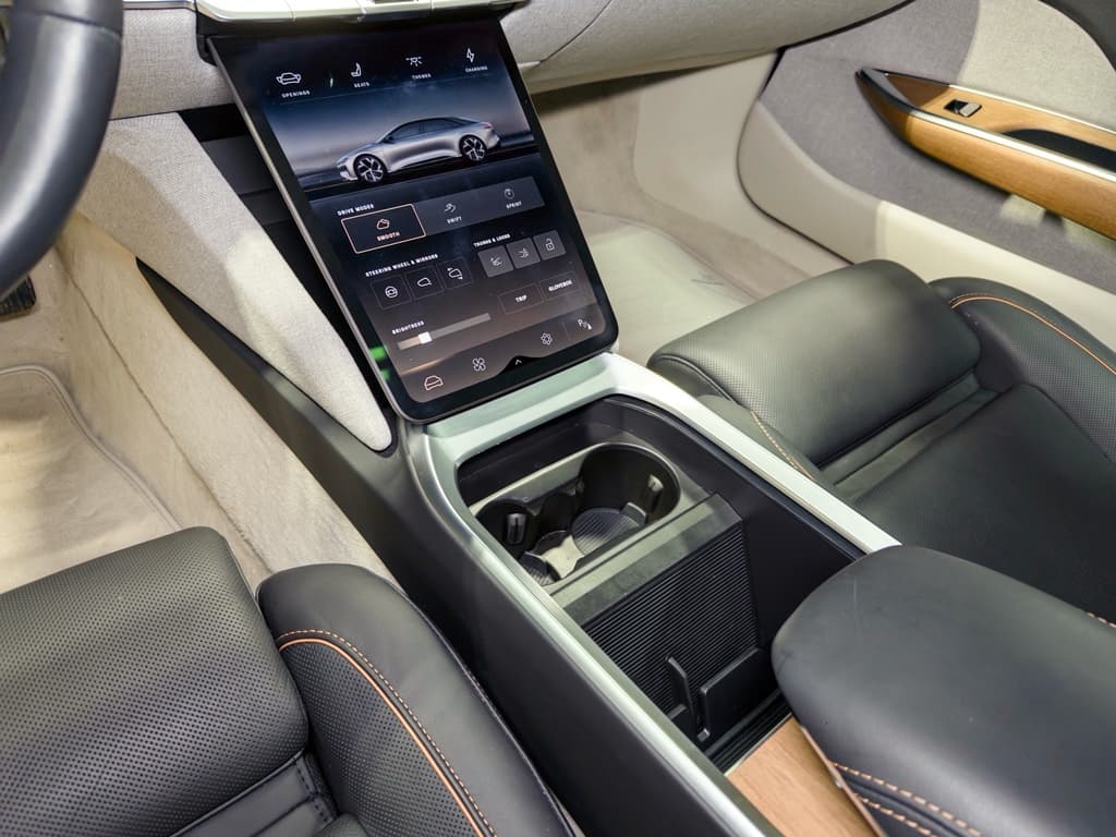 2023 Lucid Air view 22