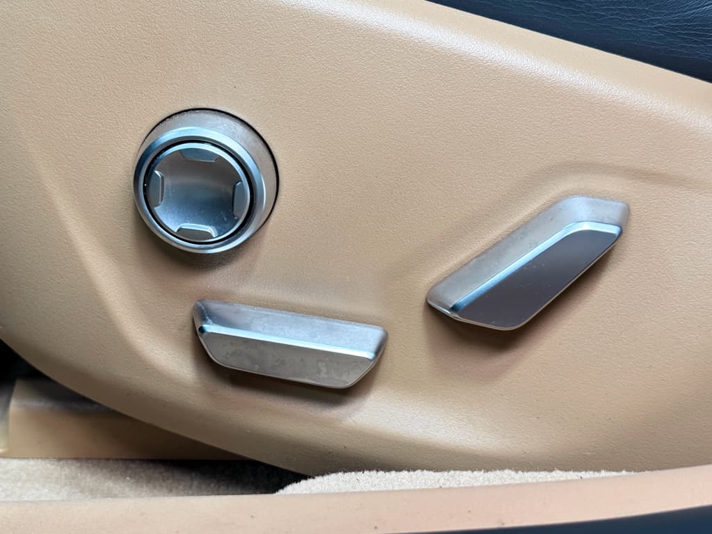 2022 Lucid Air view 7