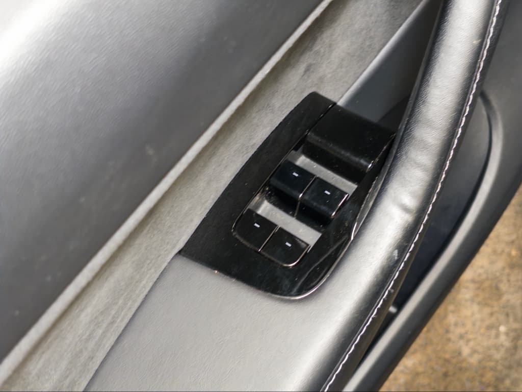 2020 Tesla Model Y view 7