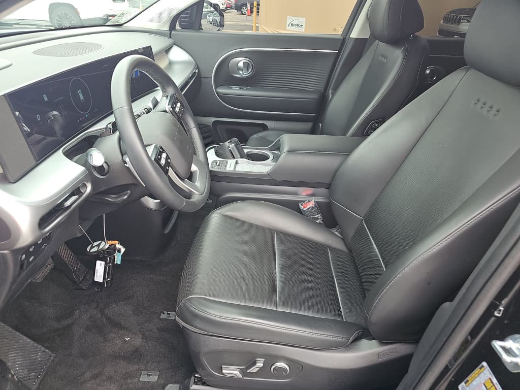 2026 Hyundai IONIQ 9 view 5