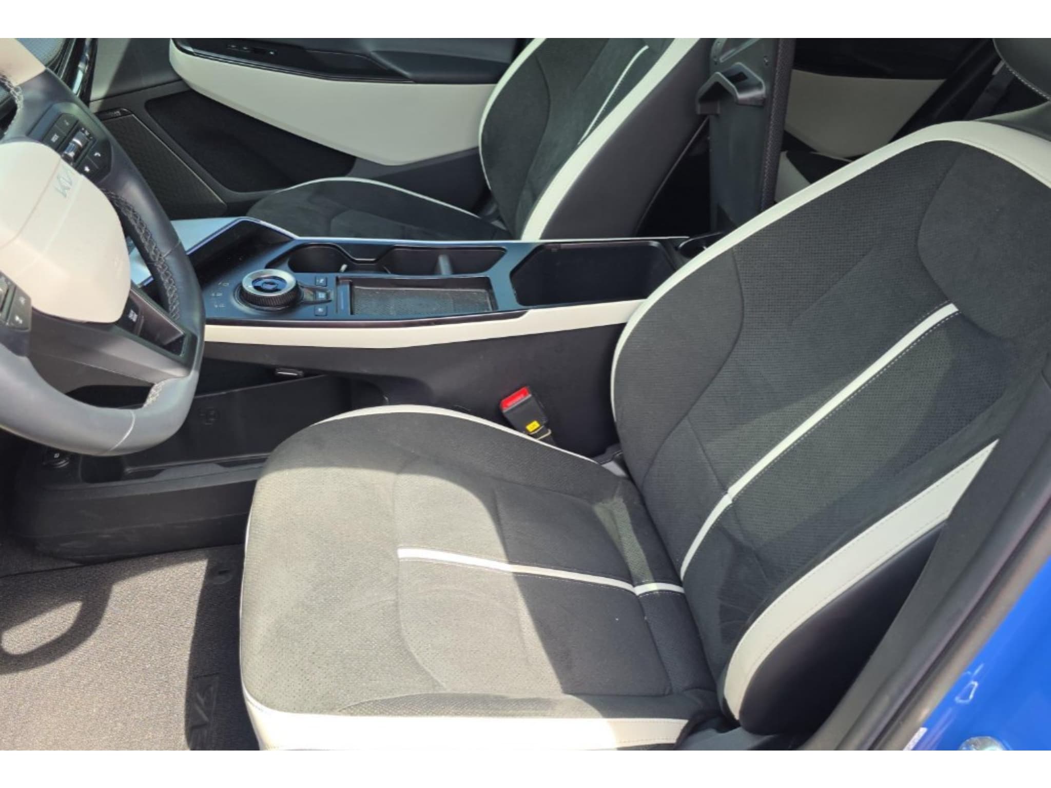 2025 Kia EV6 view 5