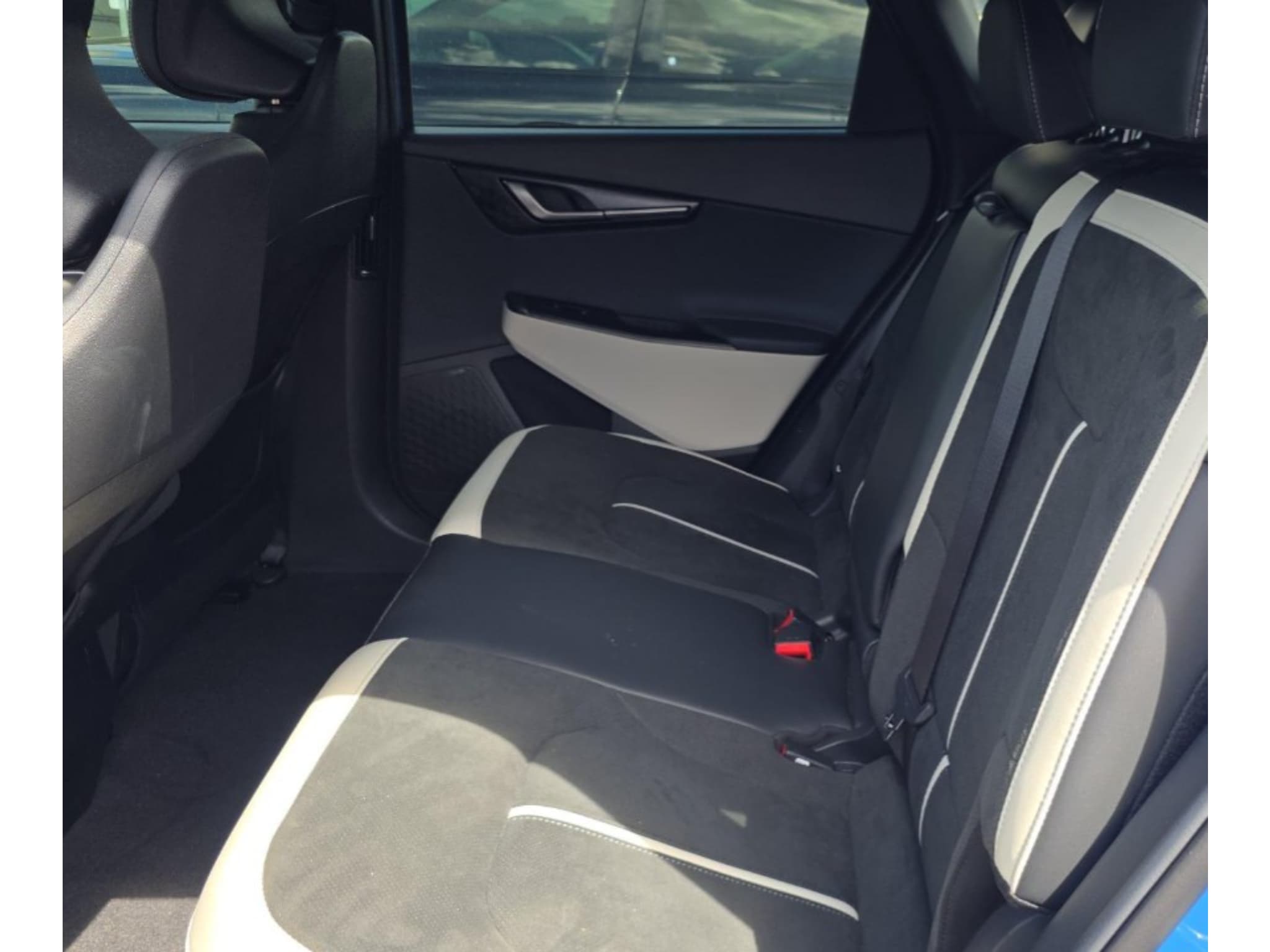2025 Kia EV6 view 6