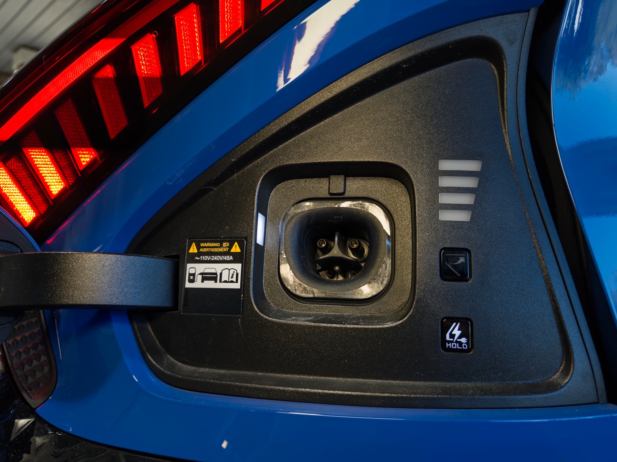 2025 Kia EV6 view 5