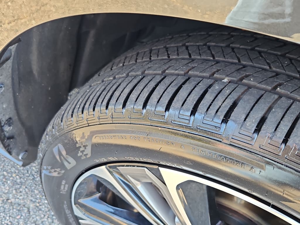 2023 Toyota bZ4X view 33