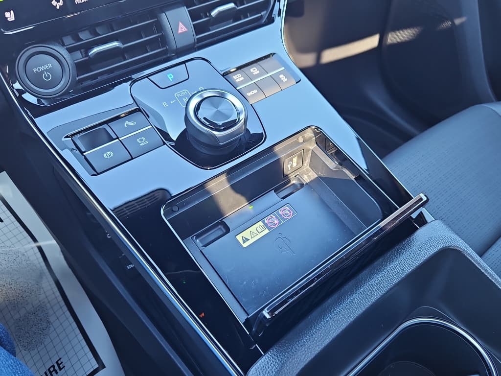 2023 Toyota bZ4X view 15