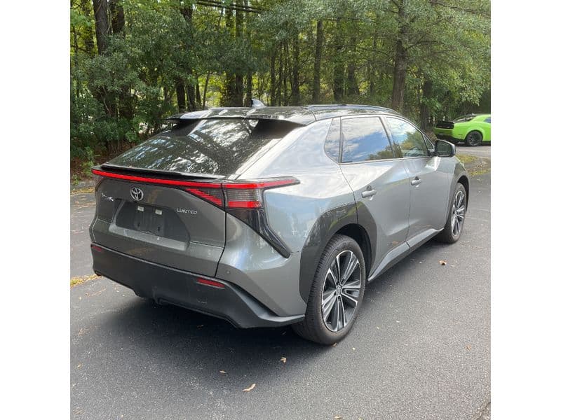 2023 Toyota bZ4X view 3